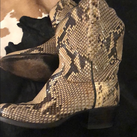 Lucchese python cowboy boots. Extremely rare!! - Picture 3 of 8